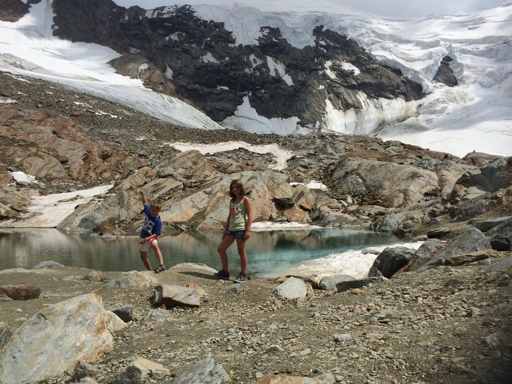 Appartamento Haus Alpenstern Saas-Grund Esterno foto