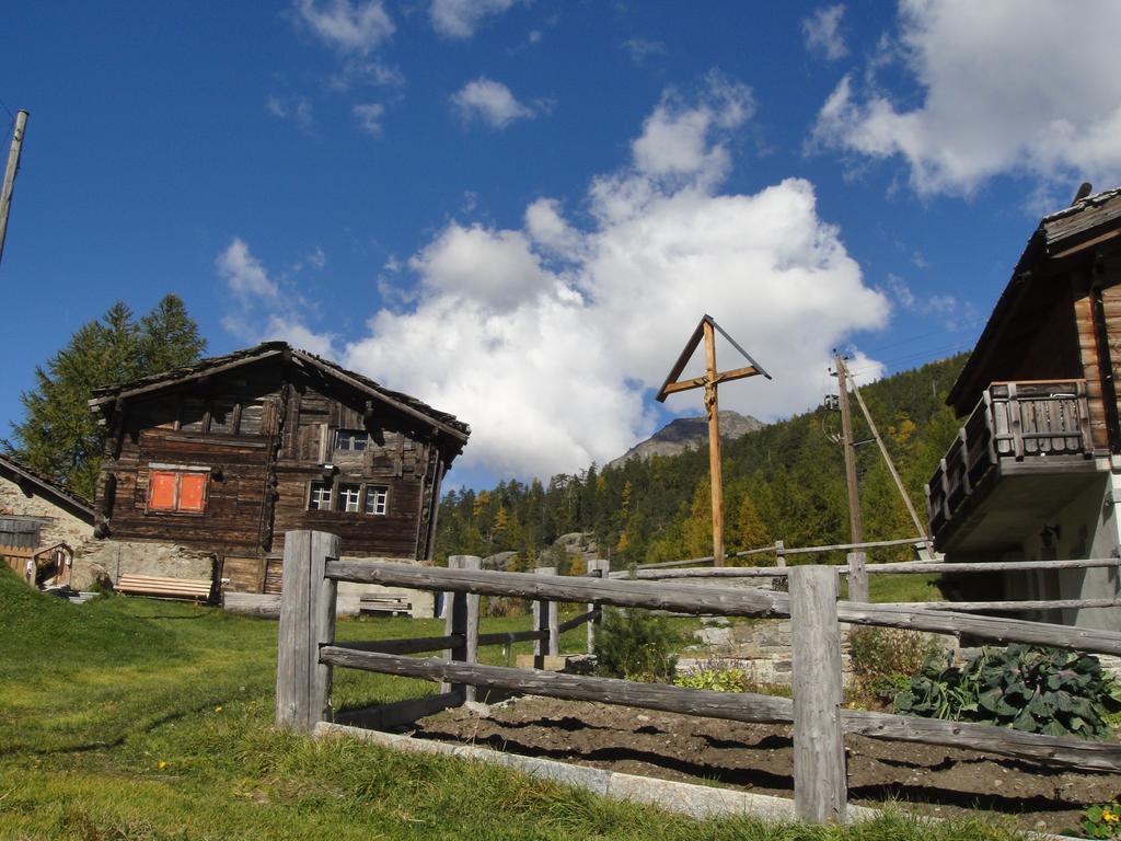 Appartamento Haus Alpenstern Saas-Grund Esterno foto